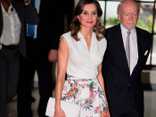 La reina espanyola, amb la faldilla dissenyada per Marta Esteve