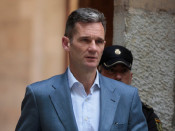 Iñaki Urdangarin, sortint de l'Audiència de Palma el 13 de juny del 2018 després de recollir la sentència del 'cas Nóos' i el manament d'ingrés a presó