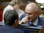 Duran a l'escó de Zapatero al Congrés