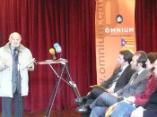 Francesc Espriu en l'acte de presentació del centenari de l'estelada