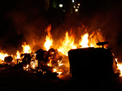 batalla campal contenidor foc antisistema ocupa