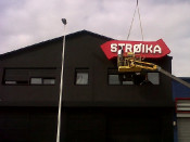 stroika, sala de concerts, propaganda pel fet!, manresa