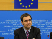 dirigents ea mikel arujo europees Eusko Alkartasuna